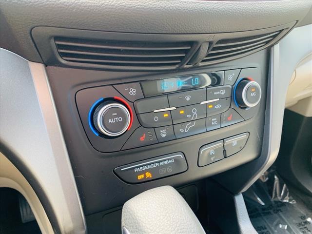 Photo of 2018 White Gold Ford Escape