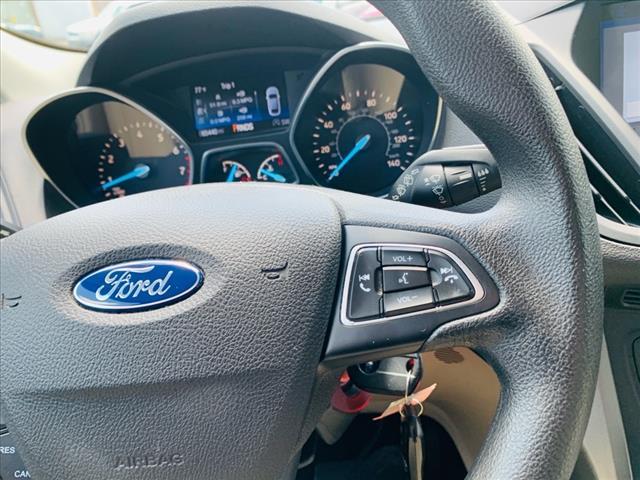 Photo of 2018 White Gold Ford Escape