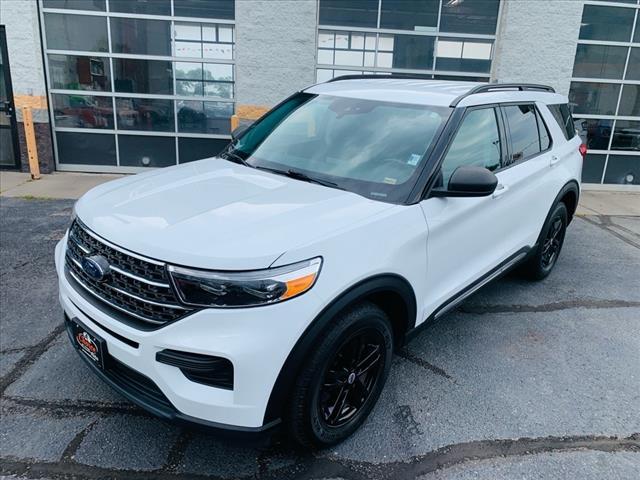 Photo of 2021 Oxford White Ford Explorer