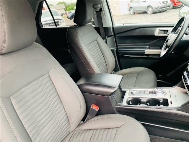 Photo of 2021 Oxford White Ford Explorer