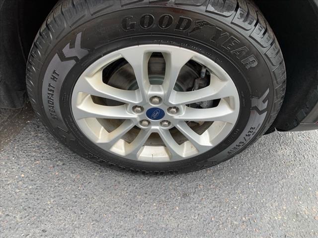 Photo of 2021 Rapid Red Metallic Tinted Clearcoat Ford Escape