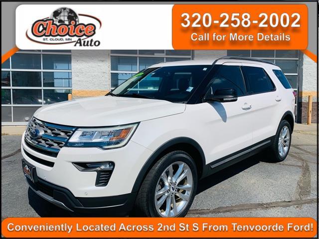 Photo of 2018 White Platinum Clearcoat Metallic Ford Explorer