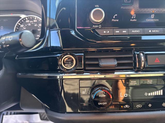Photo of 2023 Gun Metallic Nissan Pathfinder