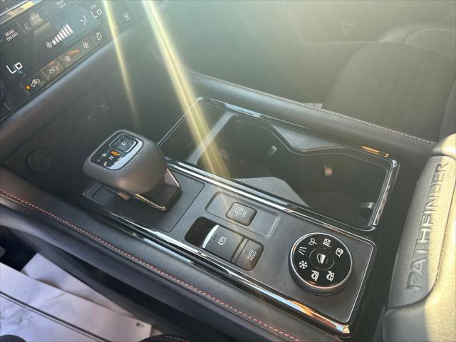 Photo of 2023 Gun Metallic Nissan Pathfinder