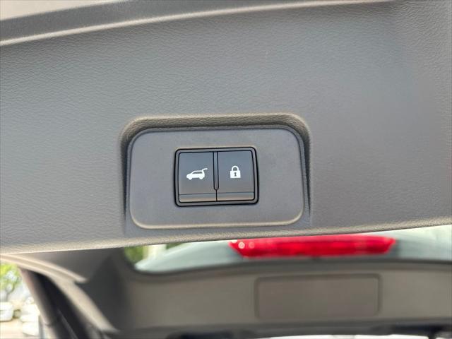 Photo of 2025 Boulder Gray Pearl Nissan Rogue