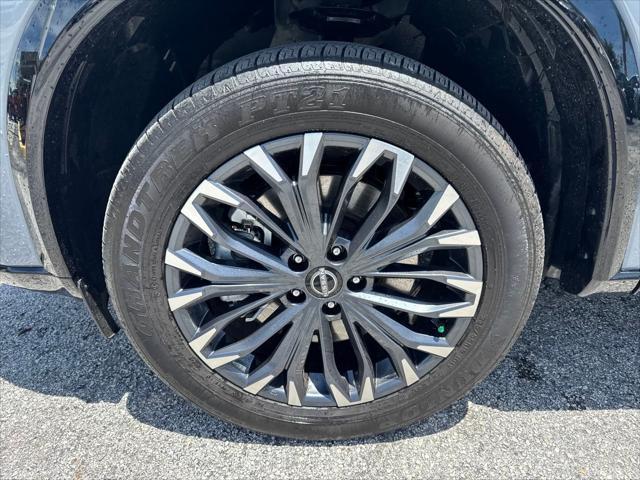 Photo of 2025 Boulder Gray Pearl Nissan Rogue