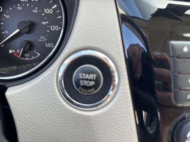 Photo of 2020 Pearl White Tricoat Nissan Rogue Sport