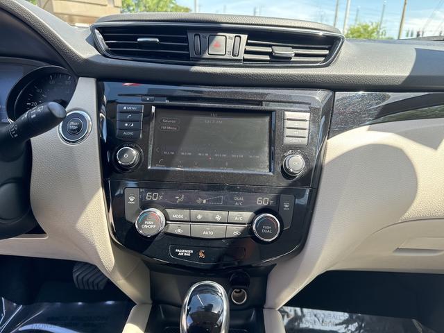 Photo of 2020 Pearl White Tricoat Nissan Rogue Sport