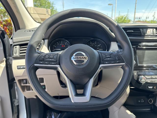 Photo of 2020 Pearl White Tricoat Nissan Rogue Sport