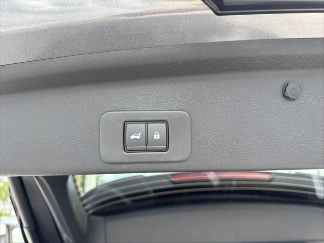 Photo of 2025 Gun Metallic Nissan Murano