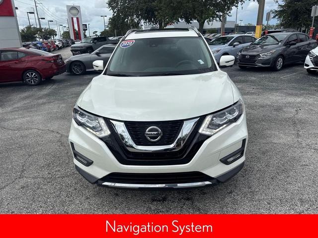 Photo of 2020 Pearl White Tricoat Nissan Rogue