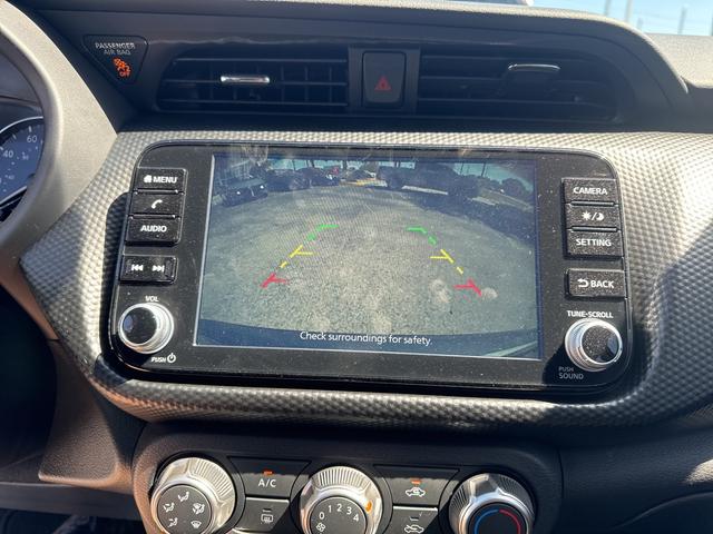 Photo of 2024 Gun Metallic Nissan Kicks