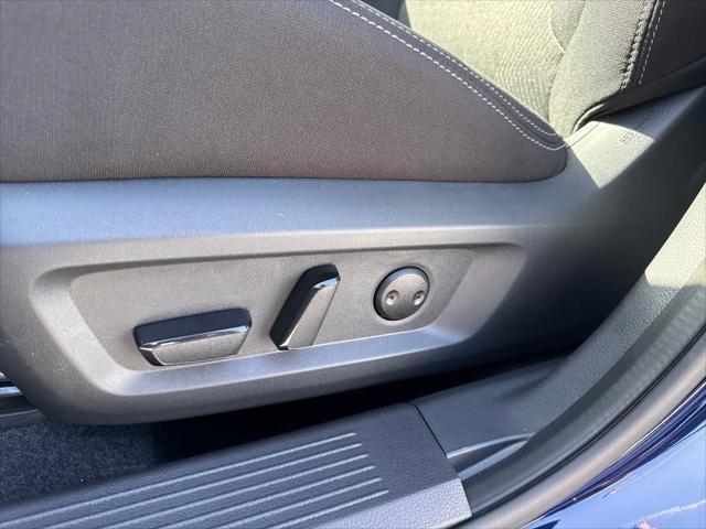 Photo of 2025 Deep Ocean Blue Pearl Nissan Rogue