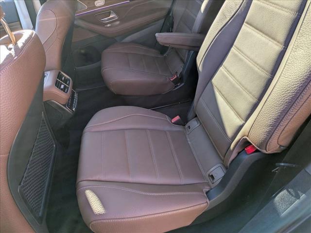 Photo of 2026 Twilight Blue Metallic Mercedes-Benz GLS 450