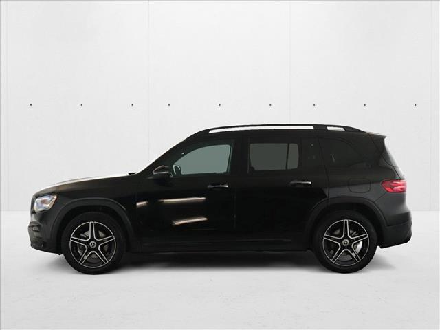Photo of 2025 Night Black Mercedes-Benz GLB 250