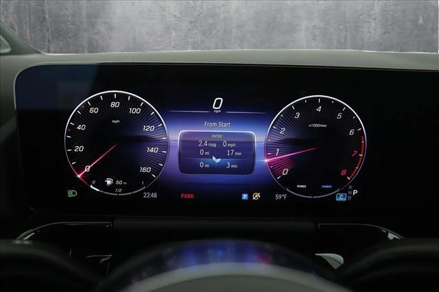 Photo of 2025 Polar White Mercedes-Benz GLA 250