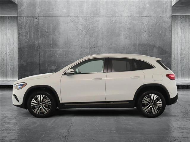 Photo of 2025 Polar White Mercedes-Benz GLA 250