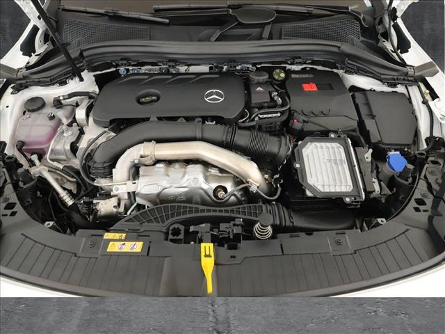 Photo of 2025 Polar White Mercedes-Benz GLA 250