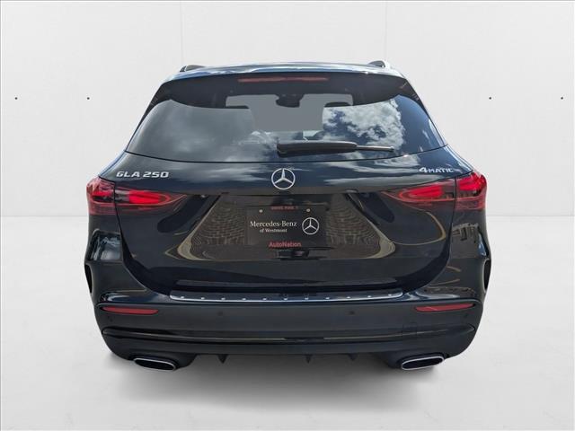 Photo of 2026 Night Black Mercedes-Benz GLA 250