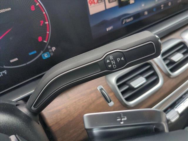 Photo of 2025 Obsidian Black Metallic Mercedes-Benz GLE 450