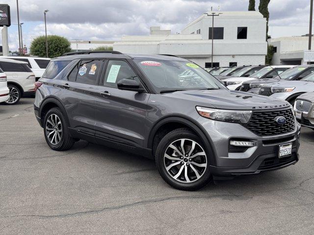 Photo of 2022 CARBONIZED GRAY METALLIC Ford Explorer
