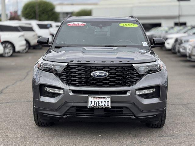 Photo of 2022 CARBONIZED GRAY METALLIC Ford Explorer