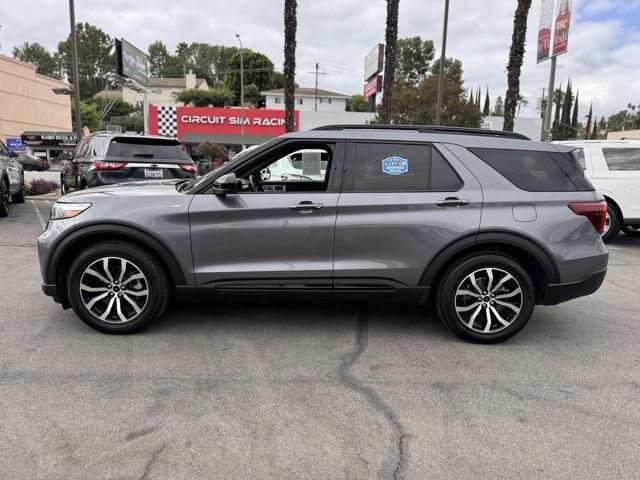 Photo of 2022 CARBONIZED GRAY METALLIC Ford Explorer