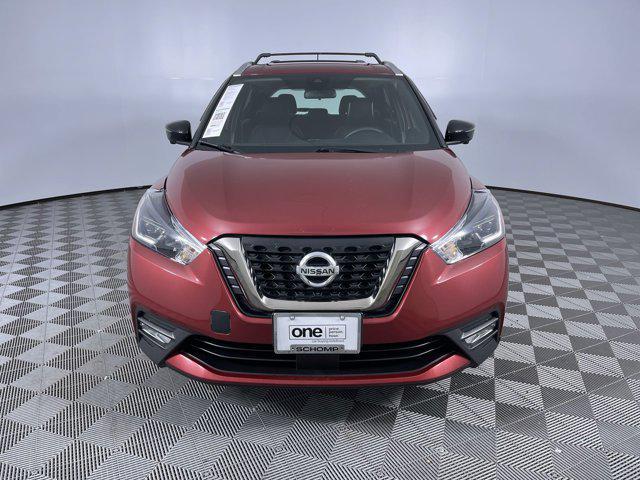 Photo of 2020 Cayenne Red Metallic Nissan Kicks