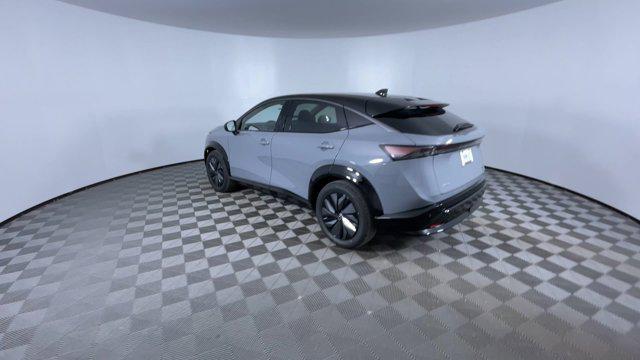 Photo of 2025 Boulder Gray Pearl/Black Diamond Pearl Nissan ARIYA