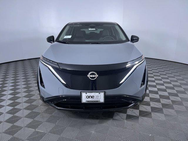 Photo of 2025 Boulder Gray Pearl/Black Diamond Pearl Nissan ARIYA