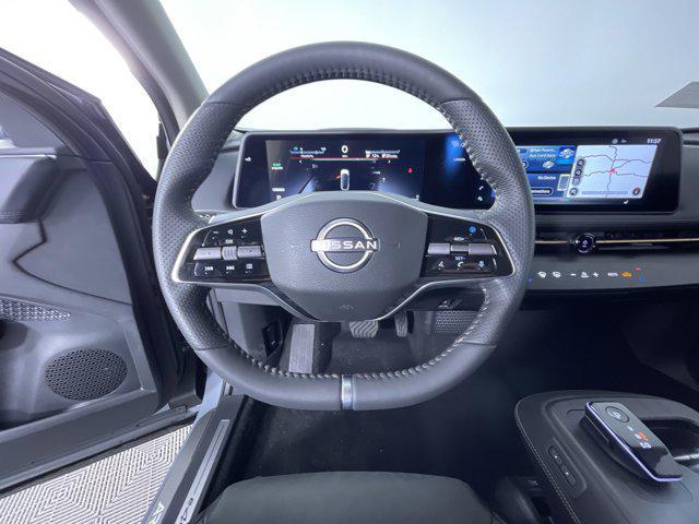 Photo of 2025 Boulder Gray Pearl/Black Diamond Pearl Nissan ARIYA