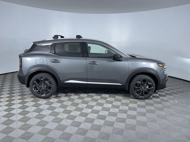 Photo of 2026 Gun Metallic Nissan Kicks