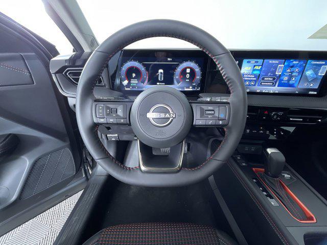 Photo of 2026 Gun Metallic Nissan Kicks