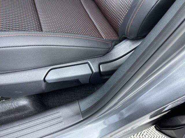 Photo of 2026 Gun Metallic Nissan Kicks