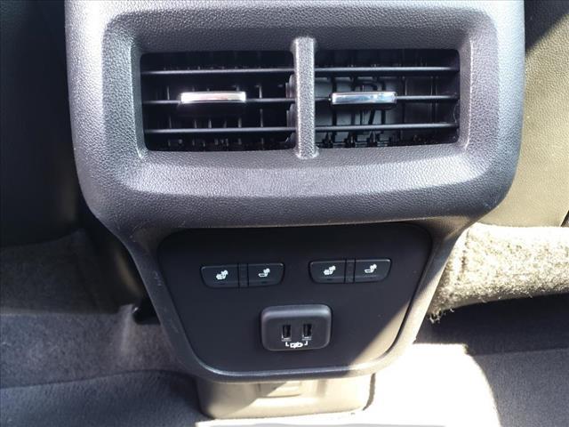 Photo of 2021 Summit White Chevrolet Equinox