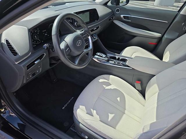 Photo of 2022 Phantom Black Hyundai SONATA