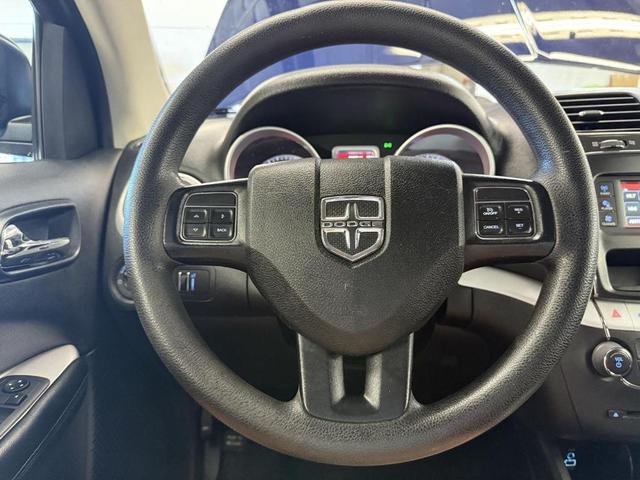Photo of 2018 Contusion Blue Pearlcoat Dodge Journey