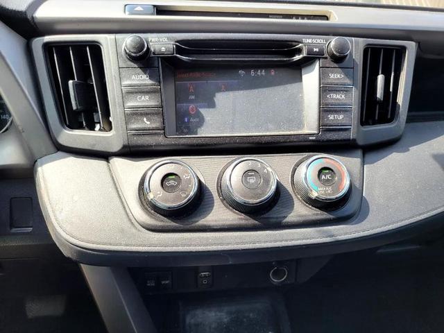 Photo of 2018 Black Toyota RAV4