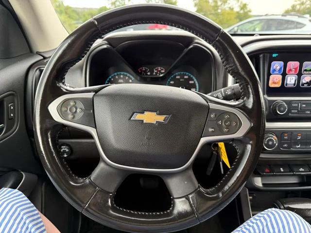 Photo of 2016 Summit White Chevrolet Colorado