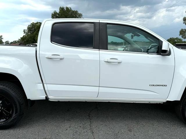 Photo of 2016 Summit White Chevrolet Colorado
