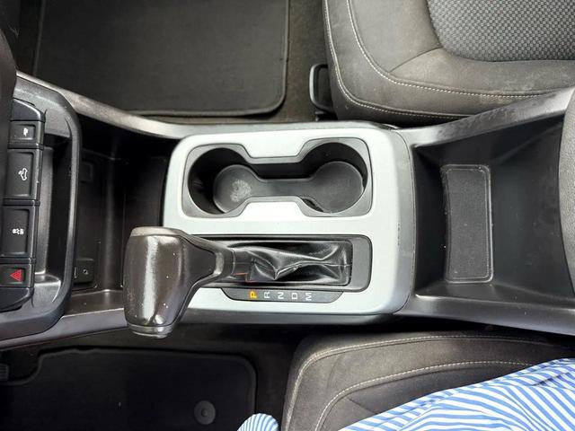 Photo of 2016 Summit White Chevrolet Colorado