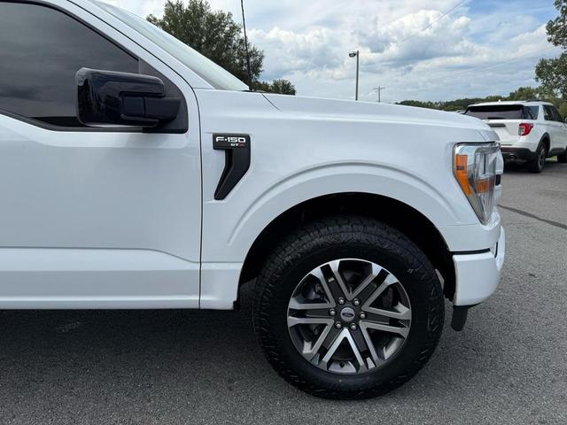 Photo of 2021 Oxford White Ford F-150