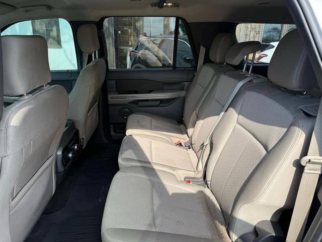 Photo of 2020 Star White Metallic Tri-Coat Ford Expedition Max
