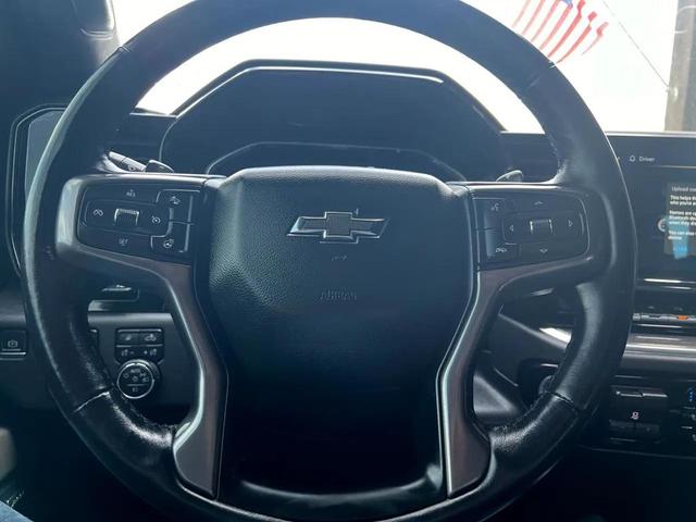 Photo of 2022 Black Chevrolet Silverado 1500