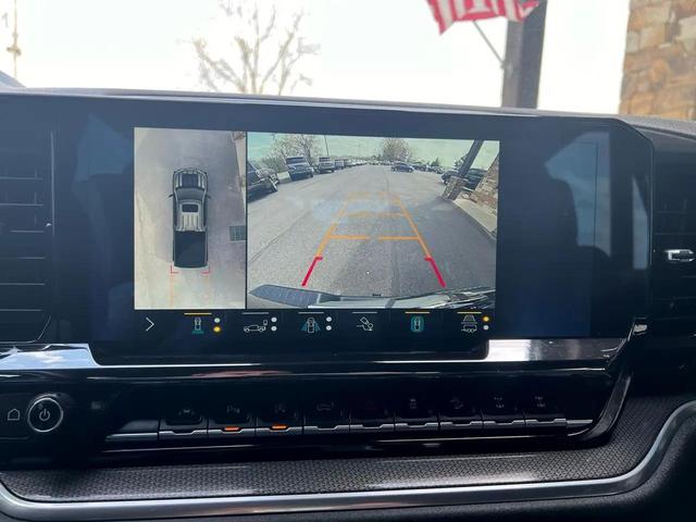 Photo of 2022 Black Chevrolet Silverado 1500