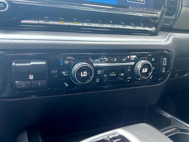 Photo of 2022 Black Chevrolet Silverado 1500
