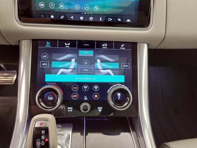 Photo of 2022 Black Land Rover Range Rover Sport