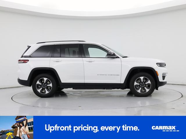 Photo of 2023 White Jeep Grand Cherokee 4xe