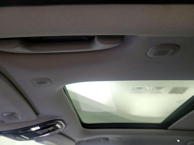 Photo of 2023 White Jeep Grand Cherokee 4xe