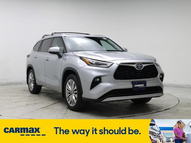 2023 Toyota Highlander Hybrid